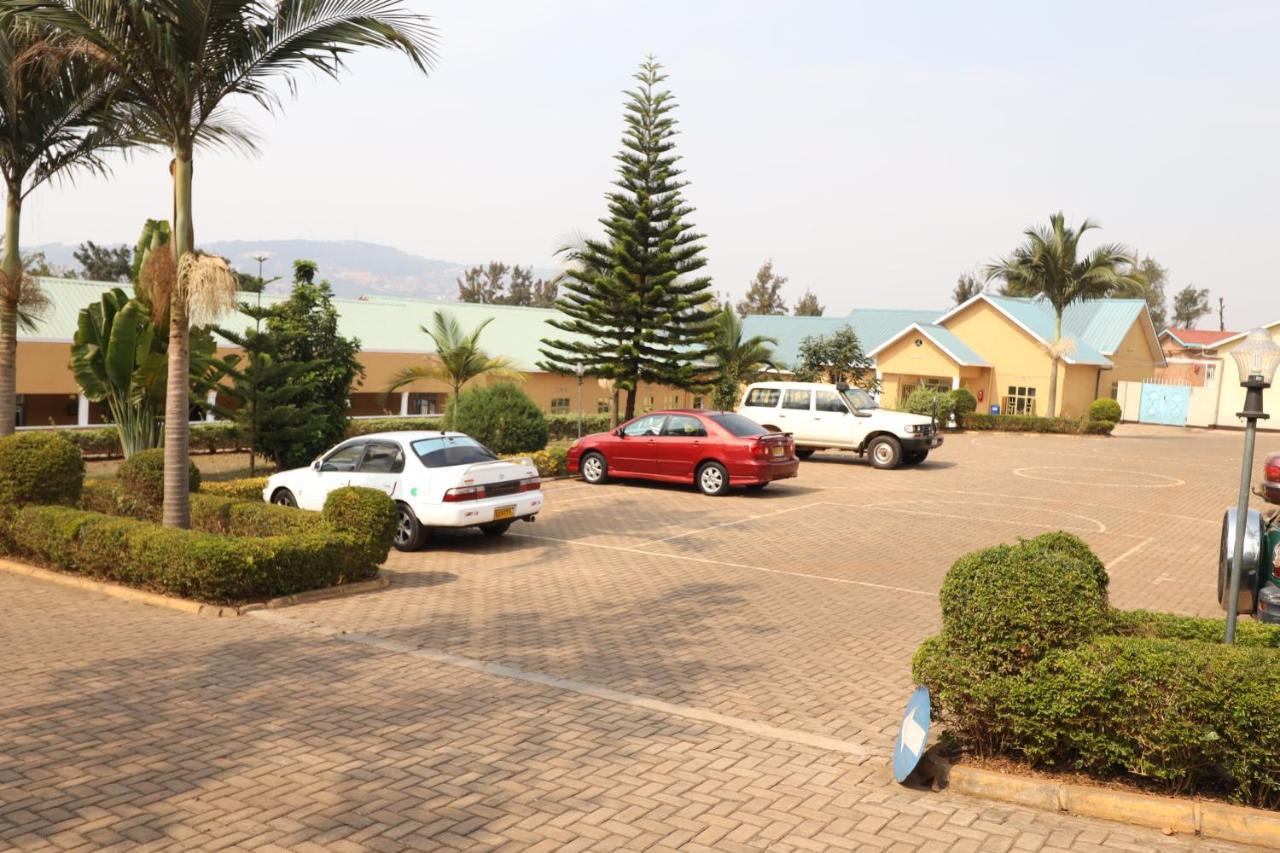St Etienne Guest House Kigali Buitenkant foto
